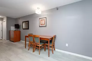 111 Center St, Lake Geneva, WI 53147 - Photo 8