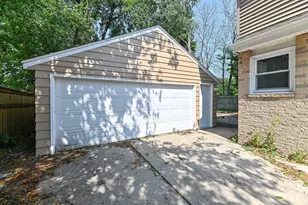 1728 Cleveland Ave, Racine, WI 53405 - Photo 34