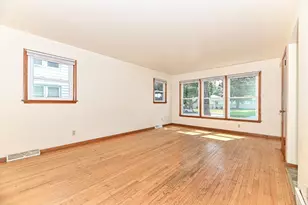 1728 Cleveland Ave, Racine, WI 53405 - Photo 8
