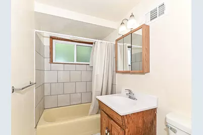 1728  Cleveland Ave #1730, Racine, WI 53405 - Photo 6