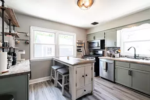 4946 N 108th St, Milwaukee, WI 53225 - Photo 10