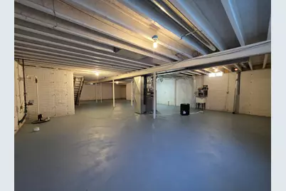 10719 W Calumet Rd, Milwaukee, WI 53224 - Photo 30