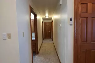 10719 W Calumet Rd, Milwaukee, WI 53224 - Photo 18