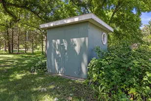 5330 Crystal Ln, Racine, WI 53177 - Photo 12