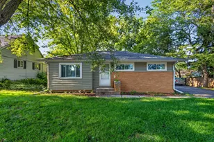 5222 W Hemlock Rd, Milwaukee, WI 53223 - Photo 2