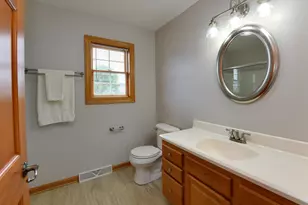 4851 W Alesci Dr, Franklin, WI 53132 - Photo 22