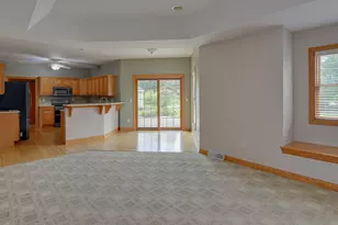 4851 W Alesci Dr, Franklin, WI 53132 - Photo 10