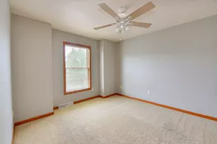 4851 W Alesci Dr, Franklin, WI 53132 - Photo 20