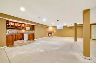 1402 Amys Pl, Farmington, WI 53090 - Photo 16