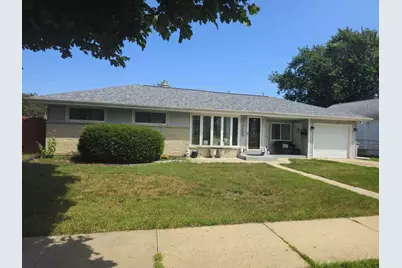 2728 S 71st St, Milwaukee, WI 53219 - Photo 2