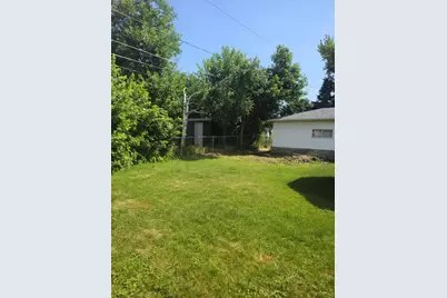 2728 S 71st St, Milwaukee, WI 53219 - Photo 12