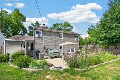 8036 W Scranton Pl, Milwaukee, WI 53218 - Photo 2
