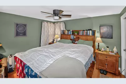 8036 W Scranton Pl, Milwaukee, WI 53218 - Photo 14