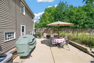 8036 W Scranton Pl, Milwaukee, WI 53218 - Photo 26