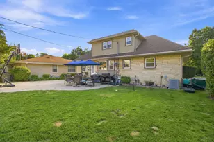 10727 W Grantosa Dr, Wauwatosa, WI 53222 - Photo 38