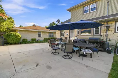 10727 W Grantosa Dr, Wauwatosa, WI 53222 - Photo 36