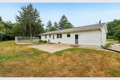 N5360  Bakertown Dr, Concord, WI 53178 - Photo 40