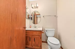 N85W15700 Ridge Rd, Menomonee Falls, WI 53051 - Photo 16