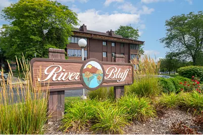 N85W15700  Ridge Rd #104, Menomonee Falls, WI 53051 - Photo 28