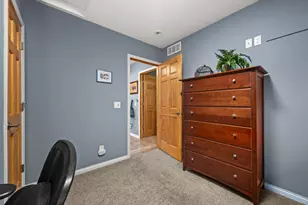 W352N5282 Lake Dr, Oconomowoc, WI 53066 - Photo 18