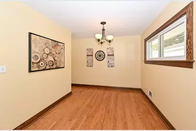 7817 W Mt. Vernon Ave, Milwaukee, WI 53213 - Photo 8