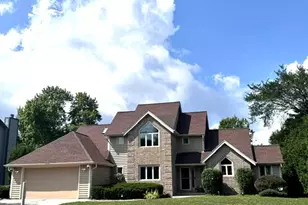 N53W14172 St Andrews Dr, Menomonee Falls, WI 53051 - Photo 1