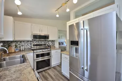 N160W19520  Clover Ln, Jackson, WI 53037 - Photo 6