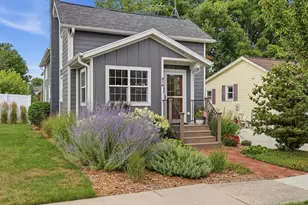 416 E Jefferson St, Oconomowoc, WI 53066 - Photo 2