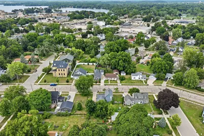 416 E Jefferson St, Oconomowoc, WI 53066 - Photo 26