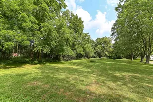 11810 W Howard Ave, Greenfield, WI 53228 - Photo 34