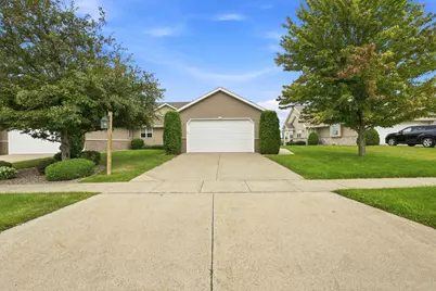 118  Summit Ct #2601, Columbus, WI 53925 - Photo 2