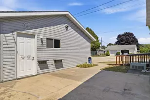 2702 Wilson St, Two Rivers, WI 54241 - Photo 40