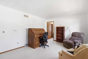 2702 Wilson St, Two Rivers, WI 54241 - Photo 10
