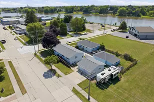 2702 Wilson St, Two Rivers, WI 54241 - Photo 26