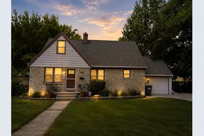 602 E College Ave, Waukesha, WI 53186 - Photo 1