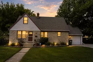 602 E College Ave, Waukesha, WI 53186 - Photo 1