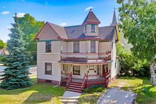 635 N Water St, Manitowoc, WI 54220 - Photo 2