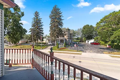 635 N Water St, Manitowoc, WI 54220 - Photo 14