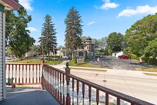 635 N Water St, Manitowoc, WI 54220 - Photo 14