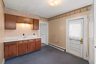 635 N Water St, Manitowoc, WI 54220 - Photo 36