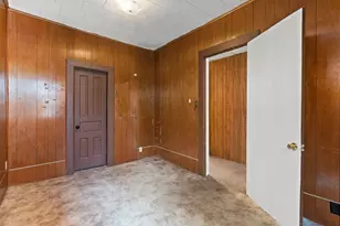635 N Water St, Manitowoc, WI 54220 - Photo 22