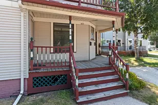 635 N Water St, Manitowoc, WI 54220 - Photo 6