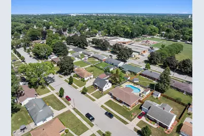 1603  Delores St, Green Bay, WI 54304 - Photo 6
