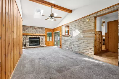 3707  Brooklawn Cir, South Milwaukee, WI 53172 - Photo 6