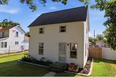 415 S L St, Sparta, WI 54656 - Photo 2