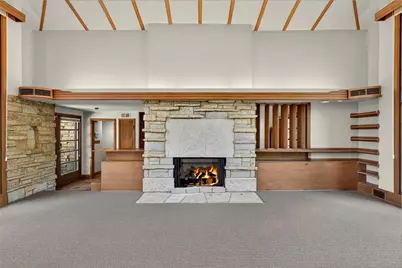 7030 N Lake Dr, Fox Point, WI 53217 - Photo 6