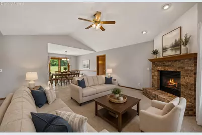 519  Danielson Dr, Darien, WI 53114 - Photo 8
