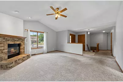 519  Danielson Dr, Darien, WI 53114 - Photo 6