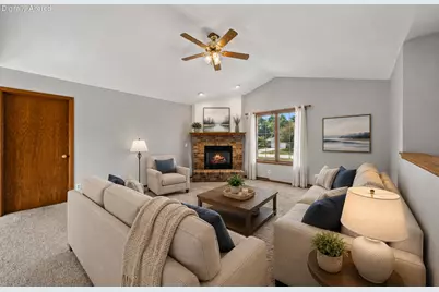 519  Danielson Dr, Darien, WI 53114 - Photo 4