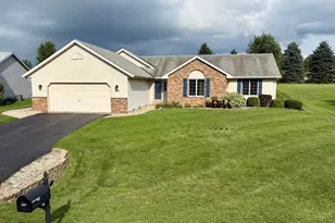 519 Danielson Dr, Darien, WI 53114 - Photo 1
